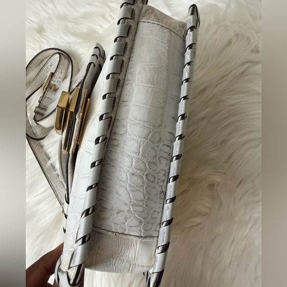 💄RARE💄 Aimee Kestenberg Faux Croco Leather Crossbody Bag - Picture 4 of 14